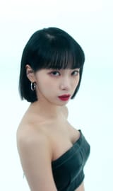 LE SSERAFIM &#039;KIM CHAEWON&#039; 0-27.52 screenshot