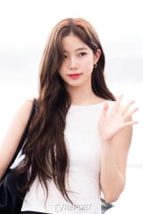 250717-Kazuha-at-ICN-Airport-documents-1(1)