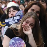 K-Pop-Seoul-Crowd-Moon-BTS-Gettyimages-9.renditionimage.900.900-3825608291