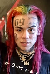6ix9ine_(Daniel_Hernadez)_(cropped)