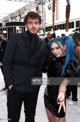 yejibro with midget hapa gf