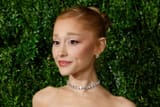 ariana-grande-wicked-new-york-premiere-021136b7ea244b71b7271209bbf53772[1]