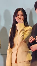 laugh ju