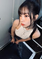 GxhBa7aXsAE_Zmv
