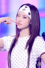 250712-Yunah-jellyous-at-SHOW-Music-Core-documents-1