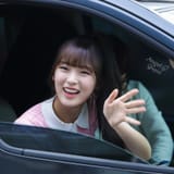 ChR93Y_UkAEy6D-