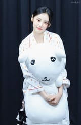 GyAh_woaQAAUoG-
