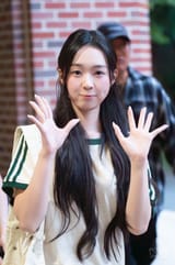 GyALJGVaMAAExFx_orig
