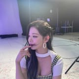 210909-fromis-9-Chaeyoung-Instagram-Update-documents-2