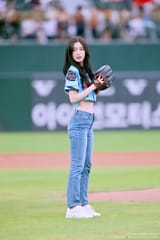 GyAoJ21bYAICoP_