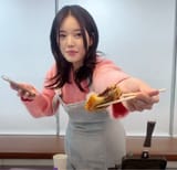 soojin eat it