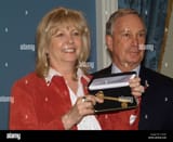 flight-attendant-doreen-walsh-of-us-airways-flight-1549-which-executed-C10Y82