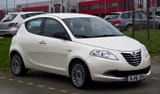 lancia_ypsilon_2013