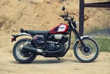 2017-yamaha-scr950-scrambler-motorcycle-review-1