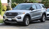 2020_Ford_Explorer_XLT_(2),_front_9.7.20