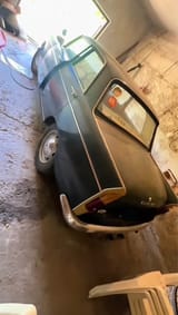 PEUGEOT 404 Back