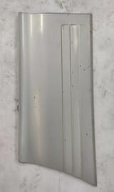 REAR LEFT MOLDING TRIM