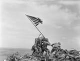 Raising_the_Flag_on_Iwo_Jima,_larger_-_edit1