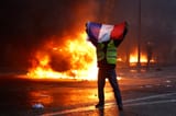 Yellow-Vests-1000x667