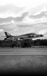 av-hawkerhunter-stockphoto-01-1682494195467