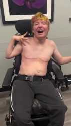 1749771527572753_thumb.jpg
