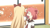 Kyoko bullies Akari