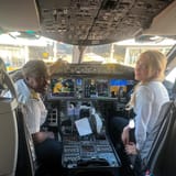 787 cockpit