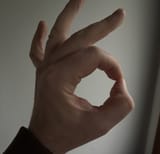 1747866123991659