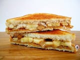 ae28c5b2bfa7b1049327899ba5dcbc65--elvis-presley-bacon-sandwich-2927696125
