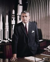 512px-Wernher_von_Braun_crop