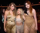 sabrina-carpenter-short-9-082124-2f556505bfc94940a920acb3dd43e457