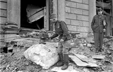 russian soldier and american gi in berlin
