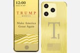 t1-phone-trump