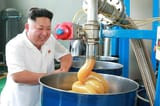 074947caded996d2992e081ef5e483b667-06-kim-jong-un.2x.rhorizontal.w710[1]