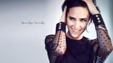 jennifer-connelly-being-flirty-6npn7q8p3nbhgcci