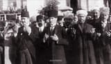 ataturkpraying