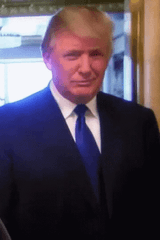 trump thumbs up
