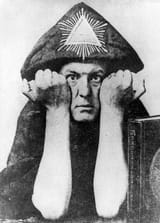 english-writer-and-occultist-aleister-crowley (1)