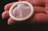 98131-120226-condom-hmed2-10a-2943920713