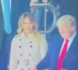 Melania_thumb.jpg