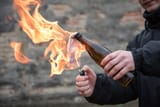 Cocktailul-Molotov_shutterstock_descopera-4-scaled-388268369