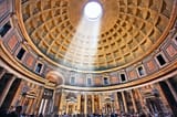 Dome-oculus-Rome-Pantheon-901094596