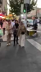 Iranian women can wear a headscarf if they CHOOSE to in Tehran_compressed_thumb.jpg