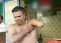 one-handed indian line cook Armpit_thumb.jpg