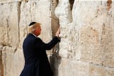 106990915-1639756681210-gettyimages-686795950-AFP_OR1DT