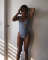monder tanlines and pits