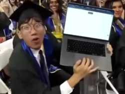 FearBuck_on_X-_UCLA_graduate_celebrates_by_showing_off_the_ChatGPT_he_used_for_his_final_projects_right_before_officially_graduating_https---t.co-hZAvrY1fJk_-_X_no_audio_thumb.jpg