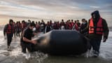 221104163452-02-britain-asylum-seekers