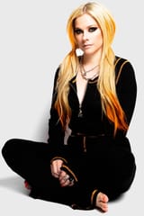 Avril-Lavigne-Feet-6808560