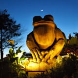 kekstatuemoon
